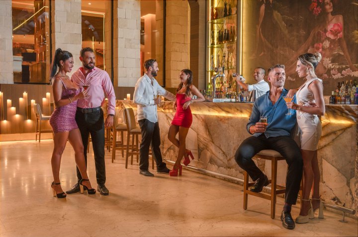 Melange Lobby Bar