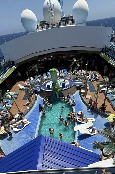 Sea day party day