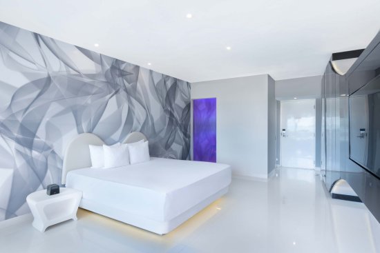 Trendy Ocean Room